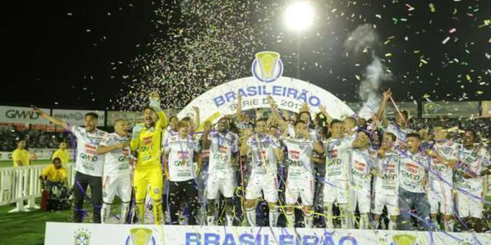 Campeões serão homenageados com desfile em caminhão dos bombeiros