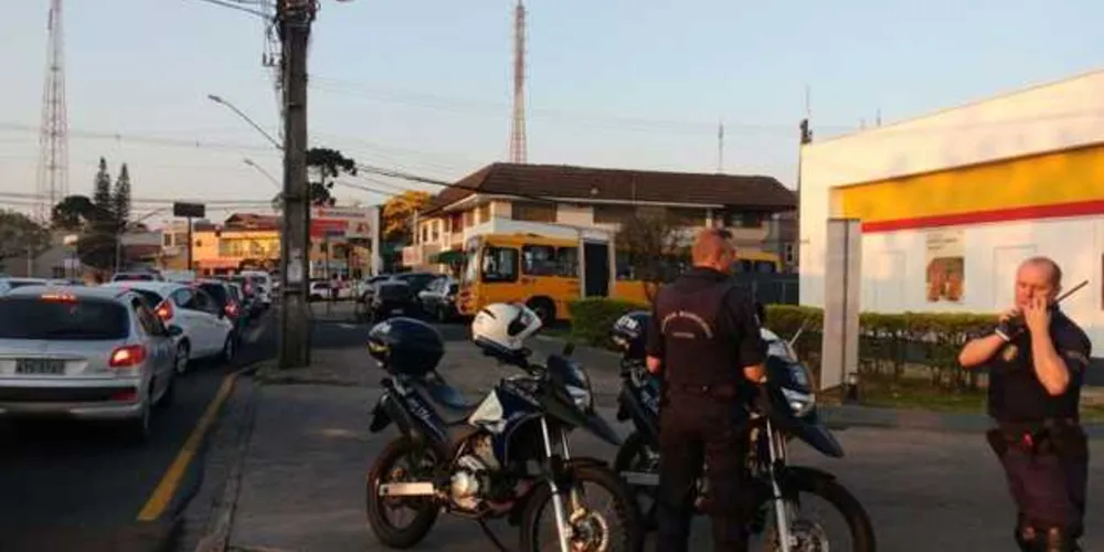 Imagem ilustrativa da imagem Briga termina com motorista ferido e passageiro preso