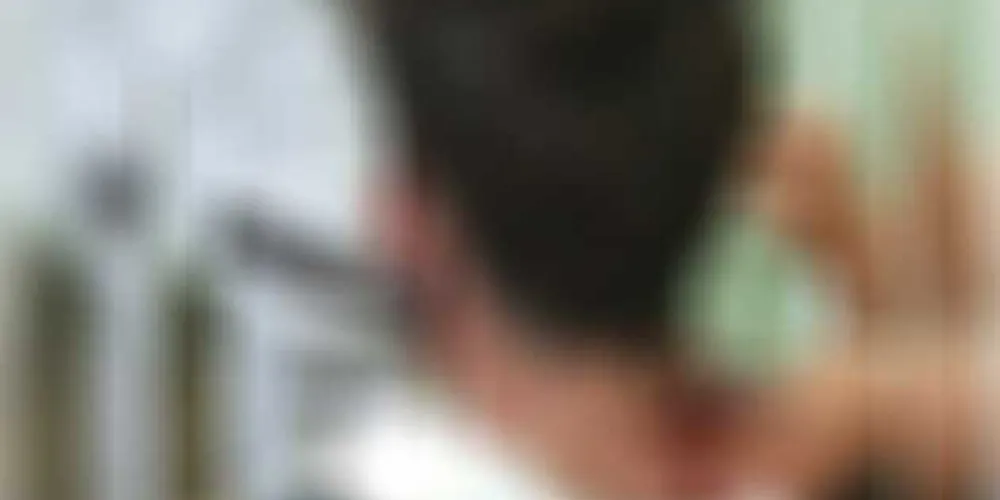 Apesar da cena chocante, rapaz não corre risco de morrer