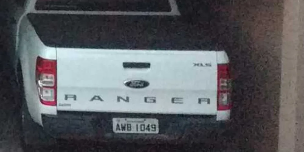 Camioneta foi roubada nesta tarde, em Carambeí