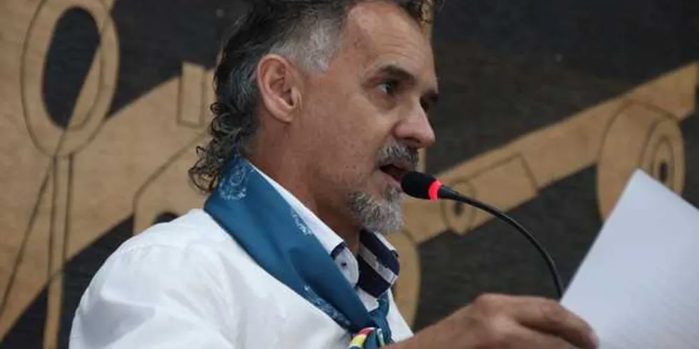 Imagem ilustrativa da imagem ‘Pilchado’, Florenal ressalta “orgulho gaúcho” na Câmara