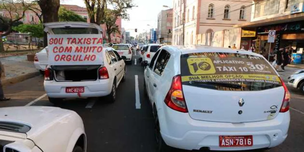 Imagem ilustrativa da imagem Taxistas de PG apostam em novo aplicativo