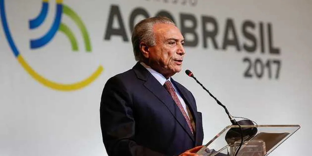 Imagem ilustrativa da imagem Eduardo Carnelós assume defesa de Temer