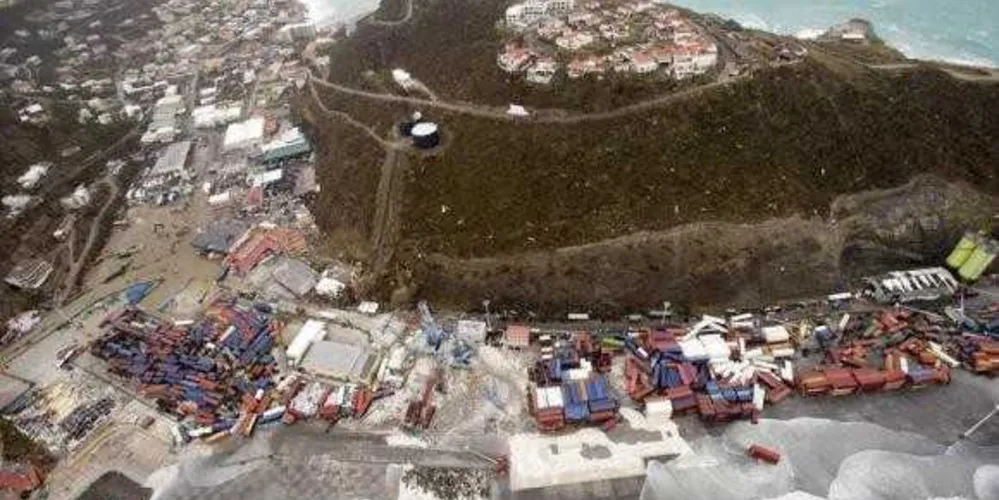 Furacões causam danos e mortes em várias ilhas do Caribe