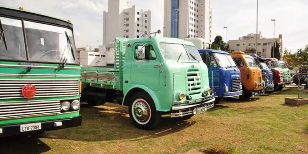 Imagem ilustrativa da imagem Encontro de caminhões e carros antigos em PG termina neste domingo