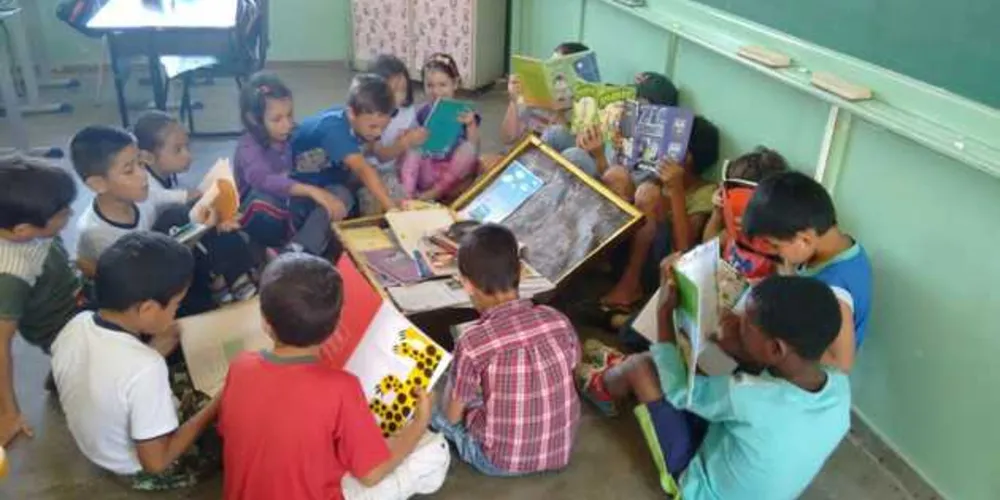 Estudantes durante a atividade
