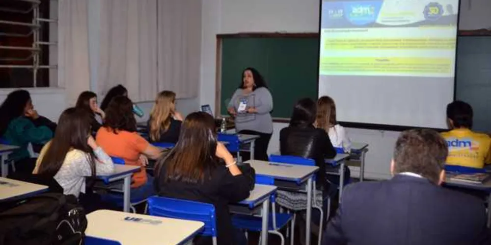 Imagem ilustrativa da imagem ADM lança o programa ‘Sala Español’