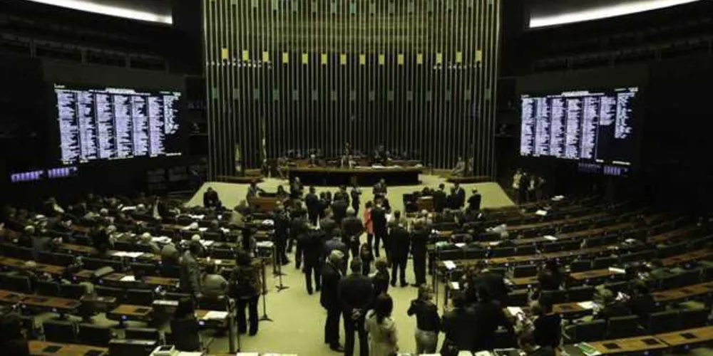  A Câmara concluiu nesta quarta-feira, 27, a votação da proposta que acaba com as coligações em eleições proporcionais a partir de 2020/Foto: Fotos Públicas