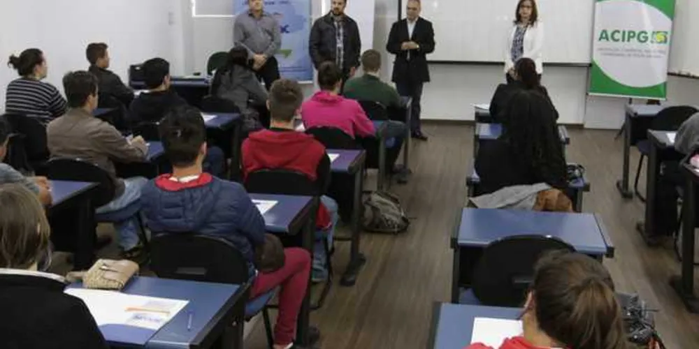 Imagem ilustrativa da imagem Curso de qualificação para o comércio é ofertado em PG