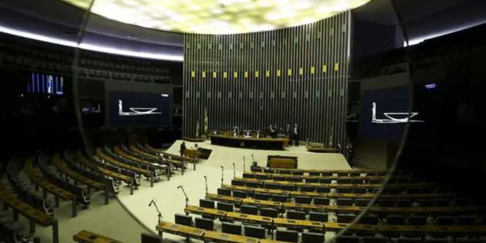 Após três horas de discussões, os senadores decidiram adiar a votação que pode revisar o afastamento do mandato do senador Aécio Neves/Foto: Fotos Públicas