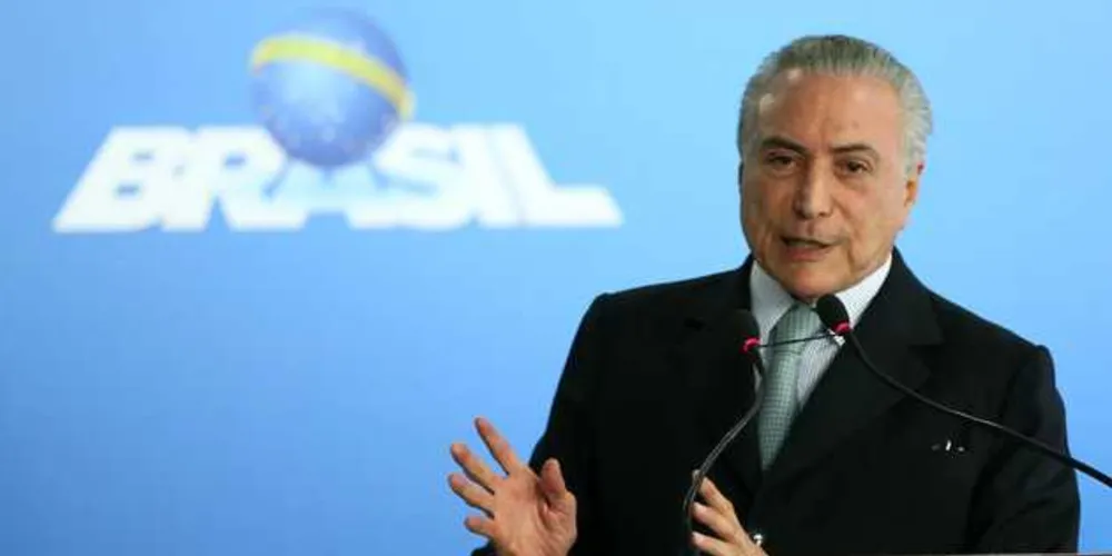 Imagem ilustrativa da imagem Advogado de Temer entrega defesa do presidente à CCJ da Câmara