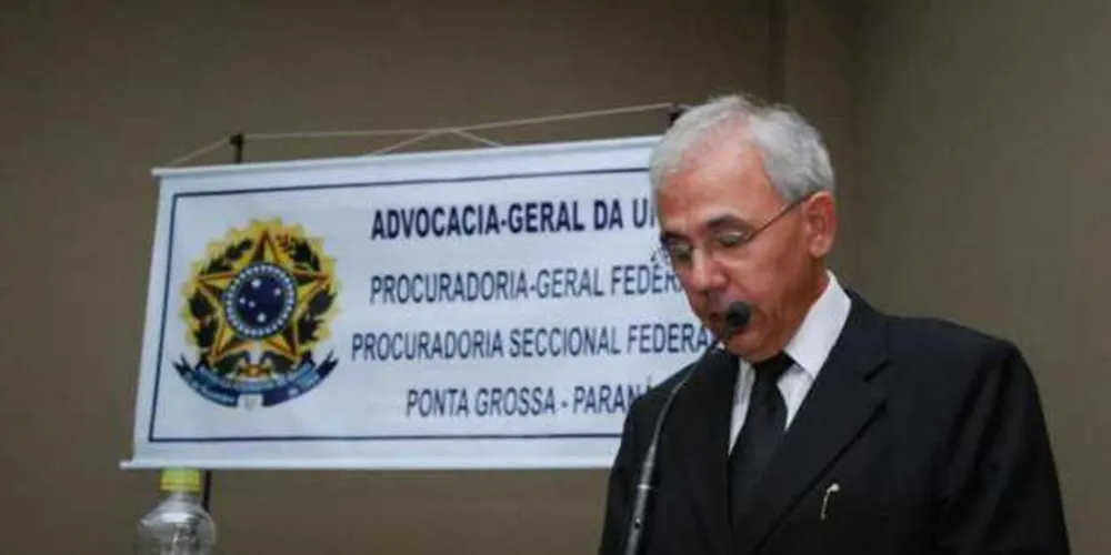 Imagem ilustrativa da imagem Professores de Direito serão homenageados pela OAB-PR