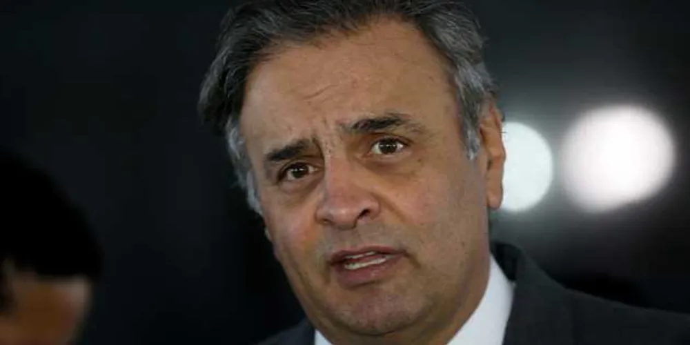 Senador tucano foi denunciado por corrupção passiva e obstrução de Justiça