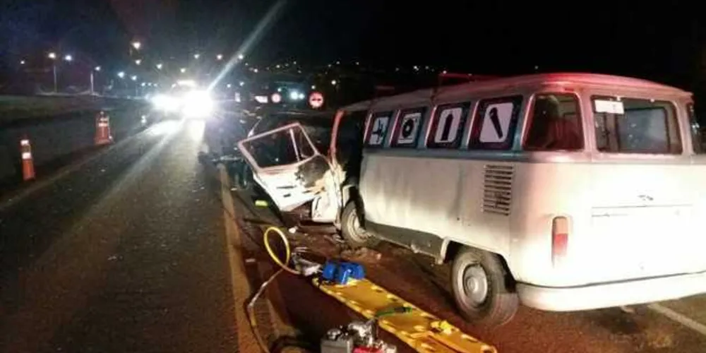 Motorista de Kombi morre em trecho urbano da BR-277, em Guarapuava
