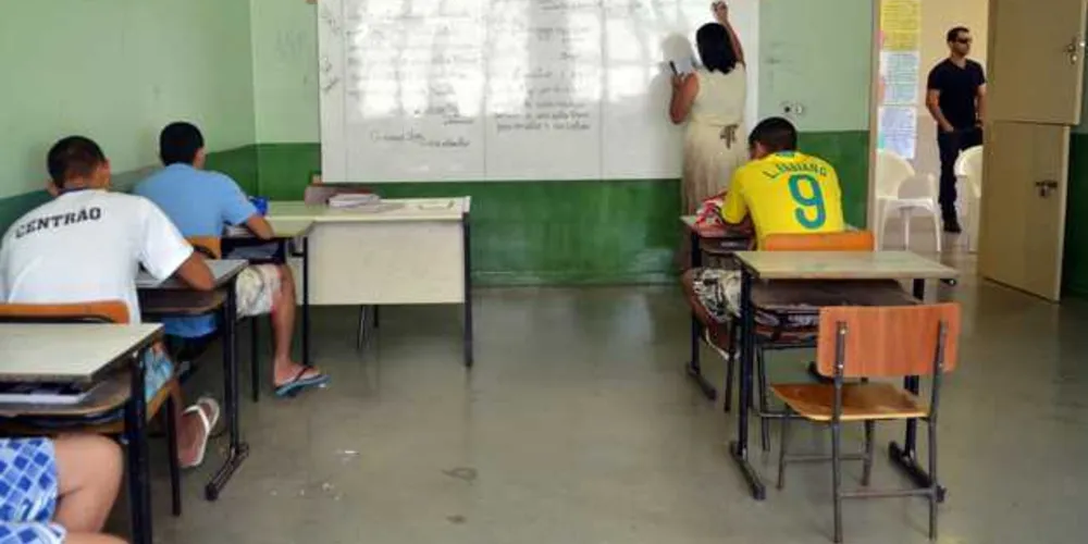 Menos da metade dos estudantes de pedagogia e licenciatura pretendem seguir carreira de professor