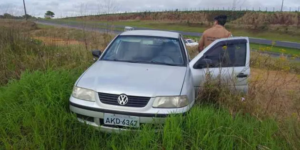 Imagem ilustrativa da imagem Veículo roubado é localizado às margens da PR-151