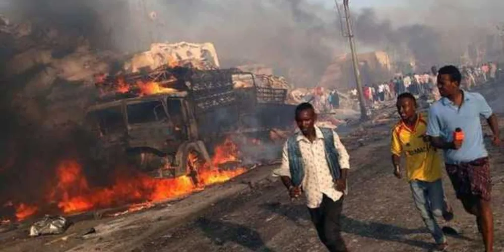 Há o temor de que pessoas estejam soterradas sob hotel atingido por explosão/Foto: Divulgação Reuters