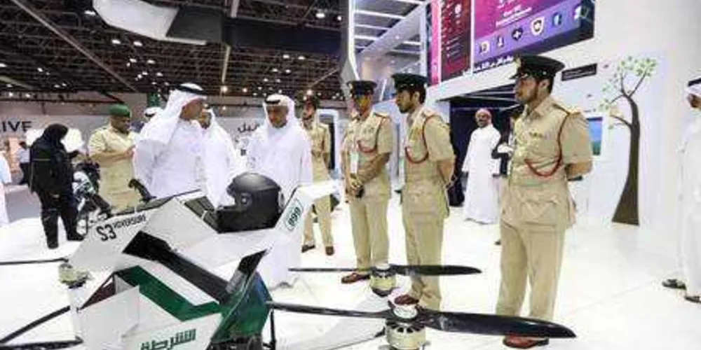Equipamento foi apresentado em feira de tecnologia e deverá ser produzido em larga escala/Foto: Reprodução Dubai Police