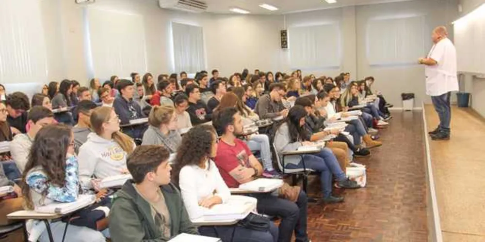 Reclamação anterior era o desgaste, mas agora o que está preocupando os estudantes é o que fazer na semana entre provas