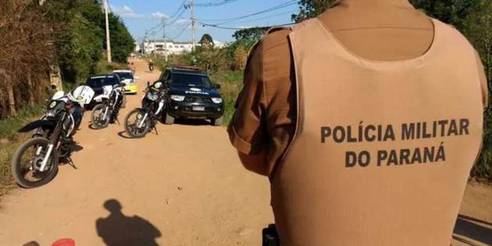 Jovens foram encontrados pouco tempo depois do roubo, perto do local do assalto