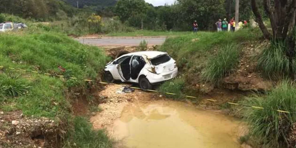 Imagem ilustrativa da imagem Tia e sobrinha morrem atropeladas na volta da Igreja