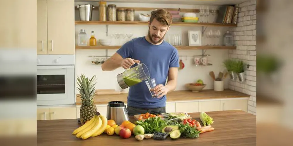 Para estar bem consigo mesmo, é de extrema importância ter uma alimentação rica em vitaminas e minerais que irão deixar o corpo em perfeitas condições físicas /Foto: Divulgação iStock, Getty Images