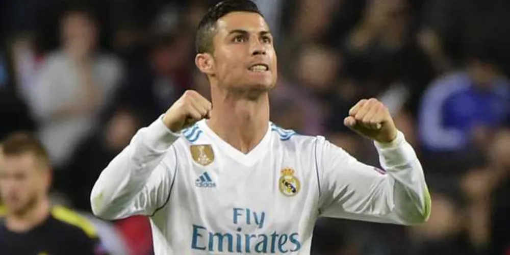 Com cinco premiações, o português se iguala ao argentino Lionel Messi.:Foto: Divulgação Getty Images