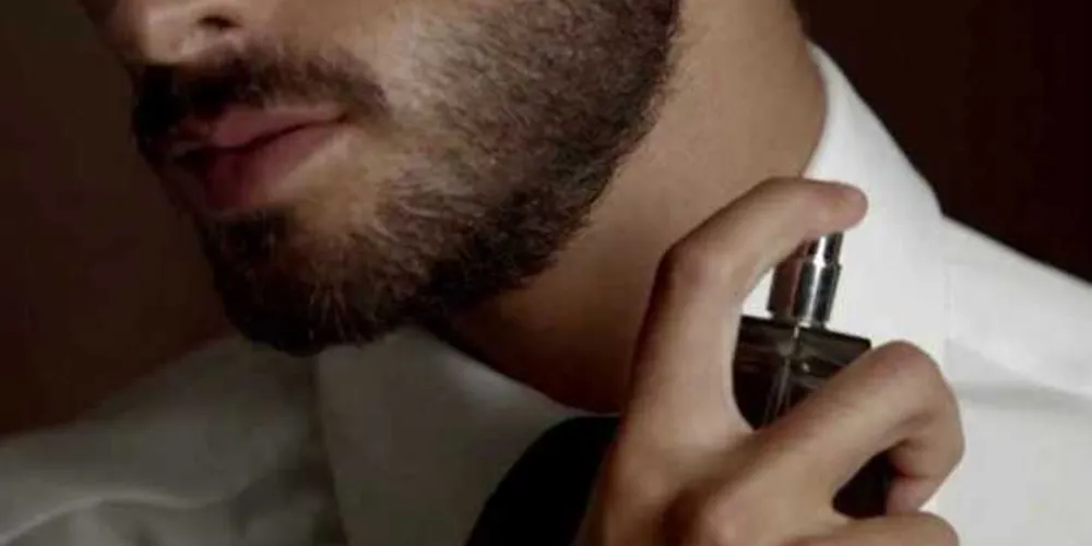 Perfume é algo muito relativo. A fragrância, por exemplo, pode variar de acordo com o cheiro natural de cada pele/Foto: Reprodução