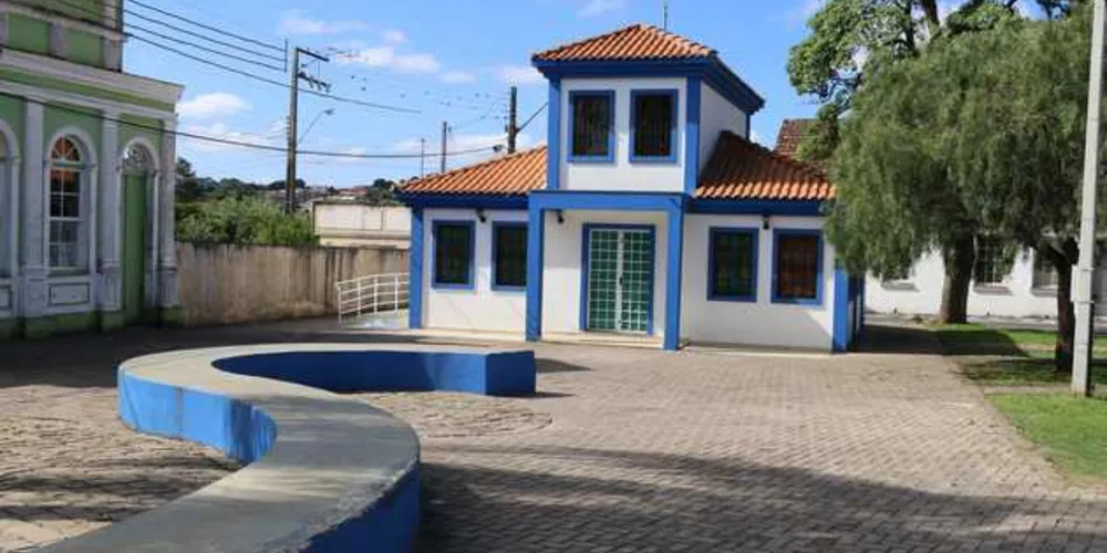 Imagem ilustrativa da imagem Castro inaugura Casa do Empreendedor
