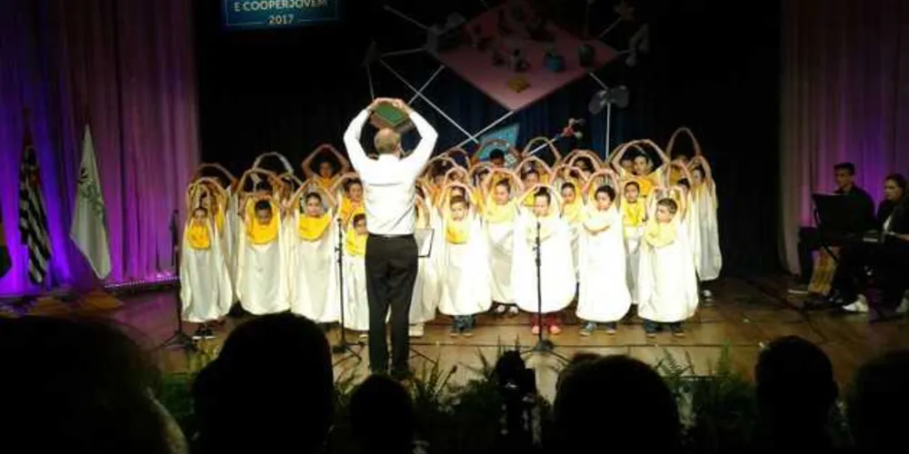 Imagem ilustrativa da imagem Coro infantil de Palmeira se apresenta na capital