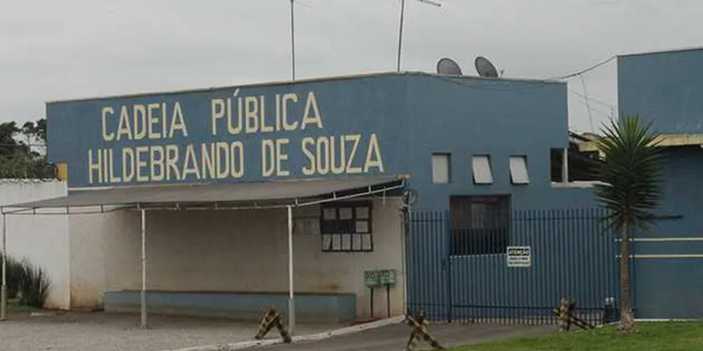 Mulher tentava fazer visita para preso no cadeião e levava drogas nas partes íntimas