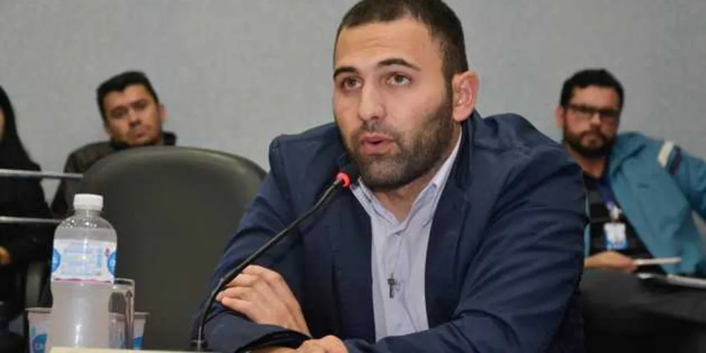 Imagem ilustrativa da imagem Câmara de PG arquiva denúncia contra Felipe Passos