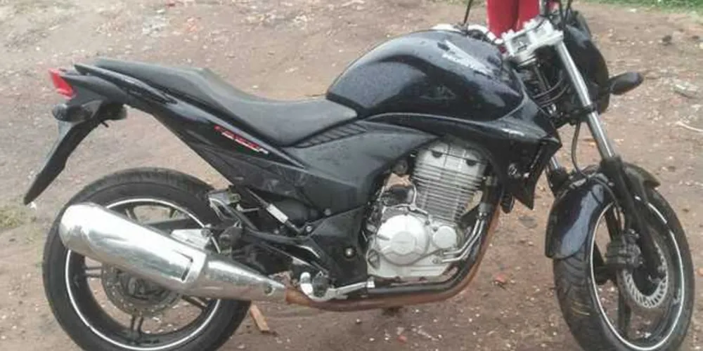 Dona da casa onde a moto foi encontrada usava tornozeleira eletrônica