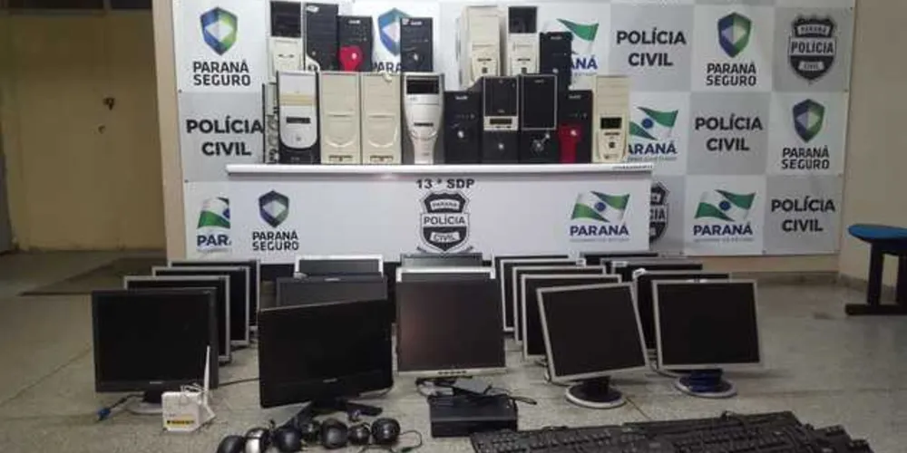 Mais de 20 máquinas foram apreendidas durante ação da Polícia Militar