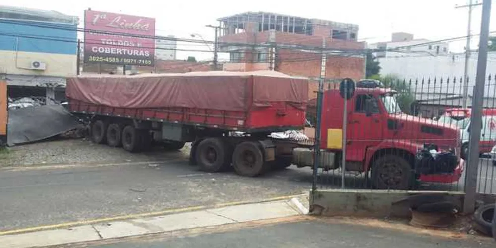 Apesar do susto, ninguém ficou ferido no acidente