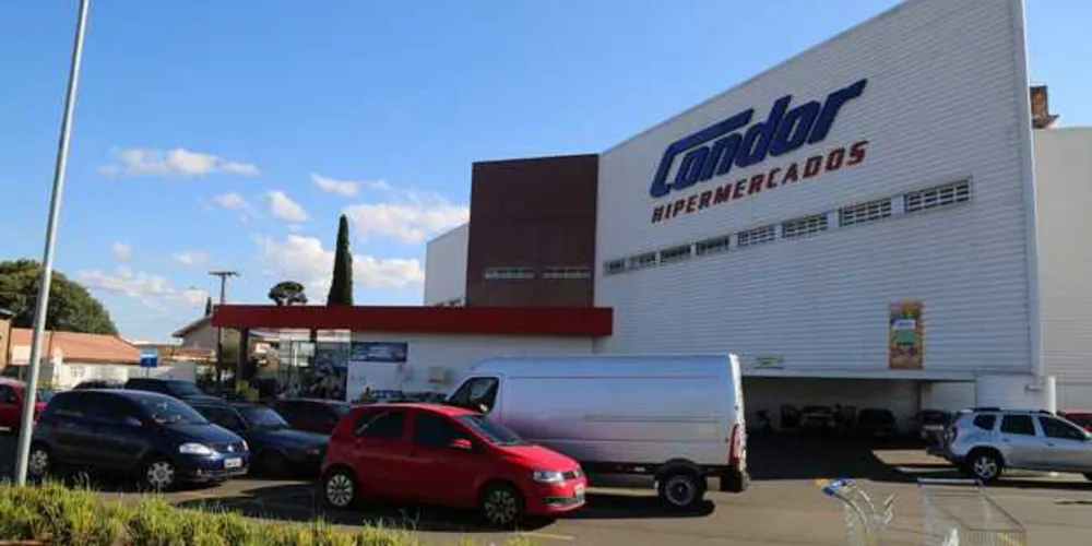 Imagem ilustrativa da imagem Mercados e shoppings abrem neste feriado