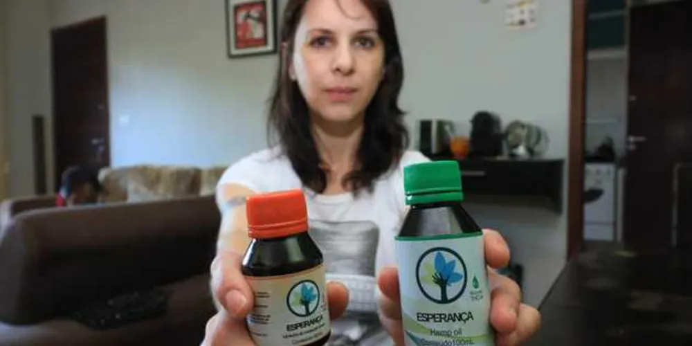 Organizadora do evento, Aline trata o filho de 12 anos com óleo de cannabis