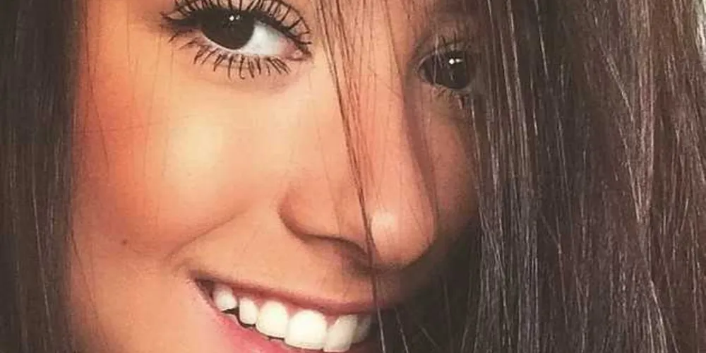 BDAY - Maria Eduarda Fernandes Taques,  filha do casal Danielle Christine Fernandes de Oliveira e Josiran Saad Taques, celebrou a passagem de seu aniversário de 18 anos, na última quarta feira (8). Da coluna RC os votos de alegrias e saúde.
