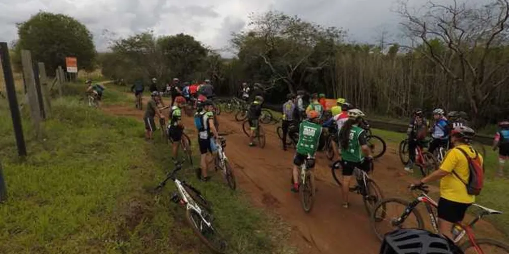 Evento gratuito reúne ciclistas da região em rota de 35 km por Ponta Grossa