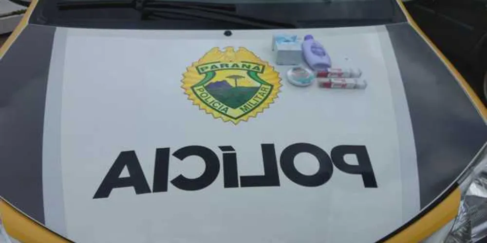 Produtos foram encontrados com a mulher, que tentava sair sem pagar a conta