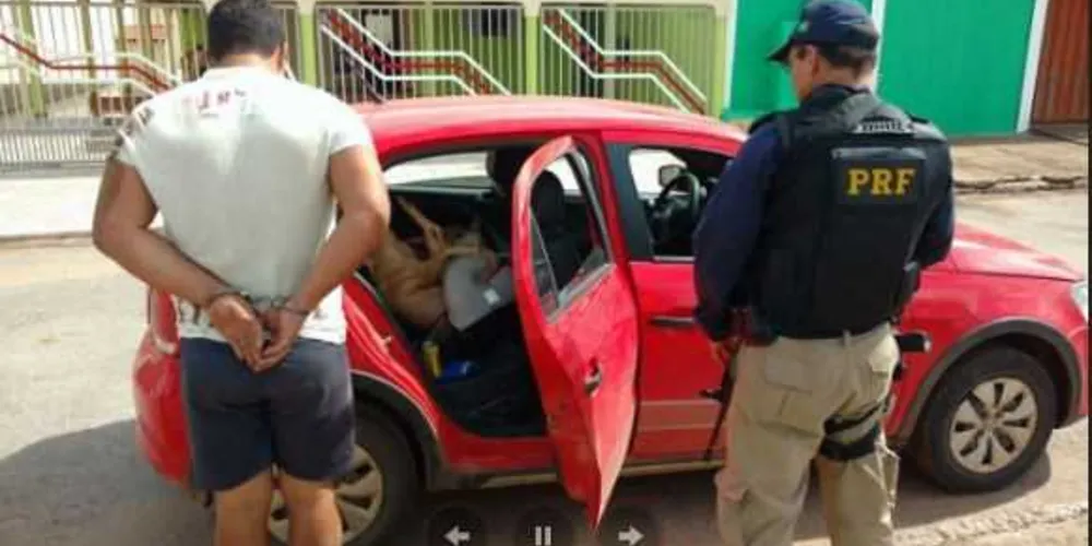 Rapaz de 26 anos foi autuado por embriaguez ao volante, excesso de velocidade e por não usar o cinto de segurança