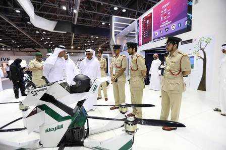 Equipamento foi apresentado em feira de tecnologia e deverá ser produzido em larga escala/Foto: Reprodução Dubai Police