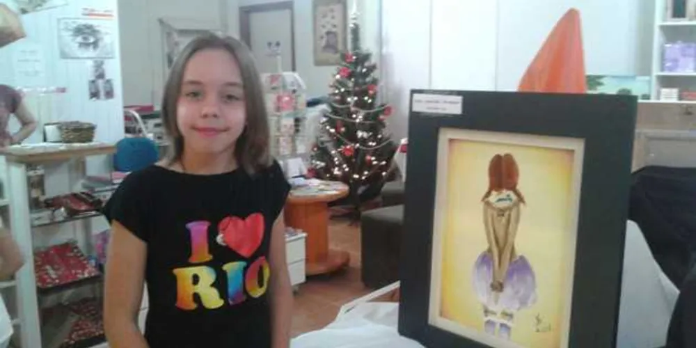 Imagem ilustrativa da imagem Alunas divulgam pinturas em exposição