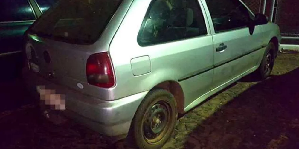 Veículo foi encontrado poucas horas depois de ter sido furtado