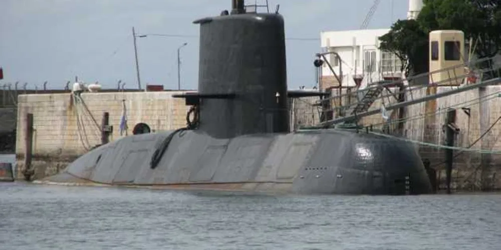 Imagem ilustrativa da imagem Argentina mantém buscas por submarino desaparecido