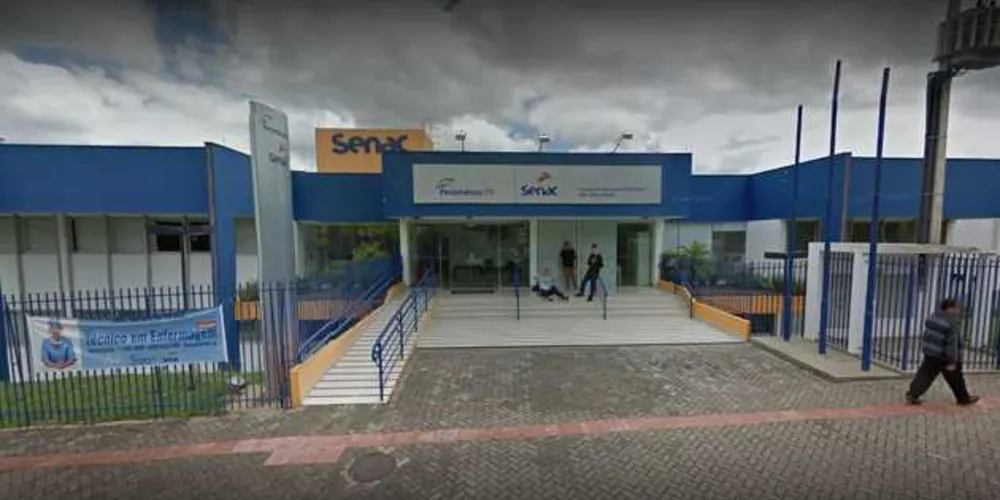 Cursos serão ministrados presencialmente e também à distância