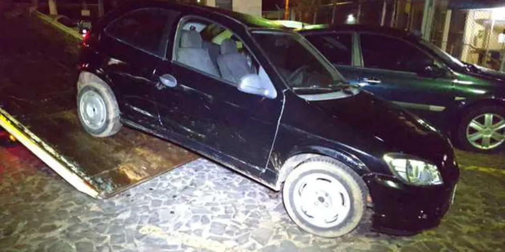 Motorista foi rendido quando reduziu a velocidade para passar em lombada