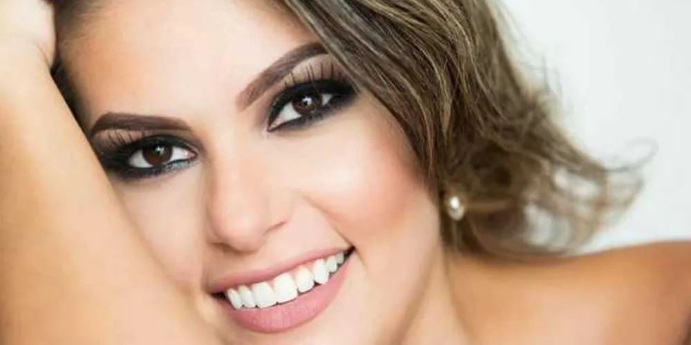 BDAY - Mariana Maciel Nasihgil Paisani receberá as felicitações pela passagem de seu aniversário na sexta feira (24). Mariana que vem fazendo um trabalho diferenciado na área da fotografia, agradando a todos seus clientes, na arte de eternizar momentos felizes. Da coluna RC os votos de felicidades infinitas.
