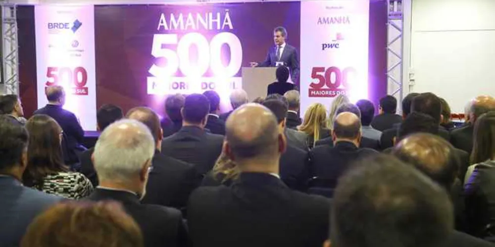 Governador Beto Richa participa da premiação das 500 Maiores Empresas do Sul, pelo Grupo Amanhã, em Curitiba./ Foto: Divulgação ANPr