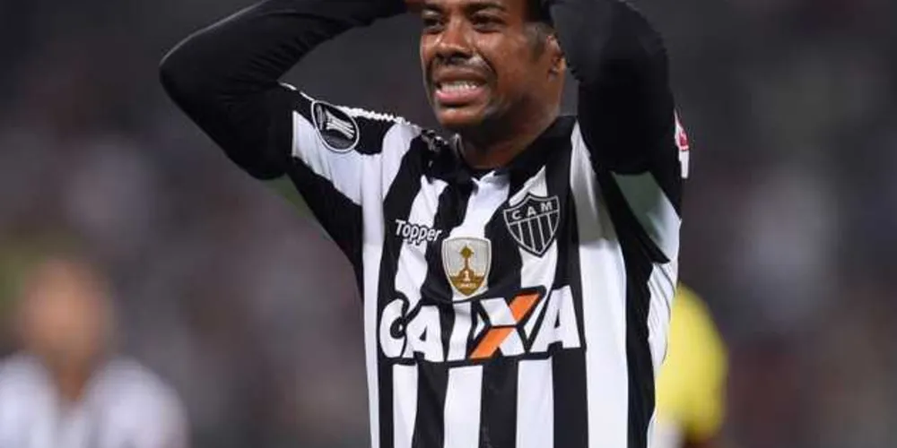 Robinho, do Atlético-MG, foi condenado a nove anos de prisão por “violência sexual em grupo